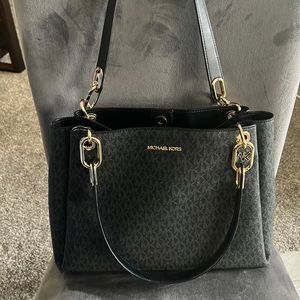 Michael Kors Black and Gold Shoulder Bag